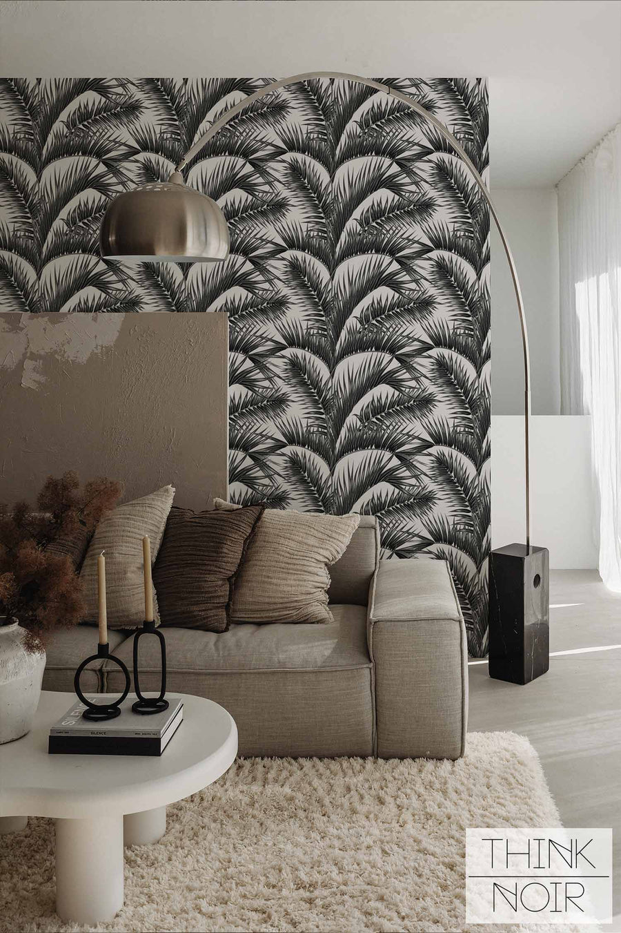 Tropical-inspired monochrome palm leaf wallpaper.
